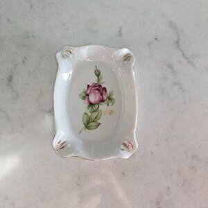 RECTANGULAR SMALL WHITE TRINKET DISH WITH PINK ROSE APPLIQUE AND GOLD EDGE